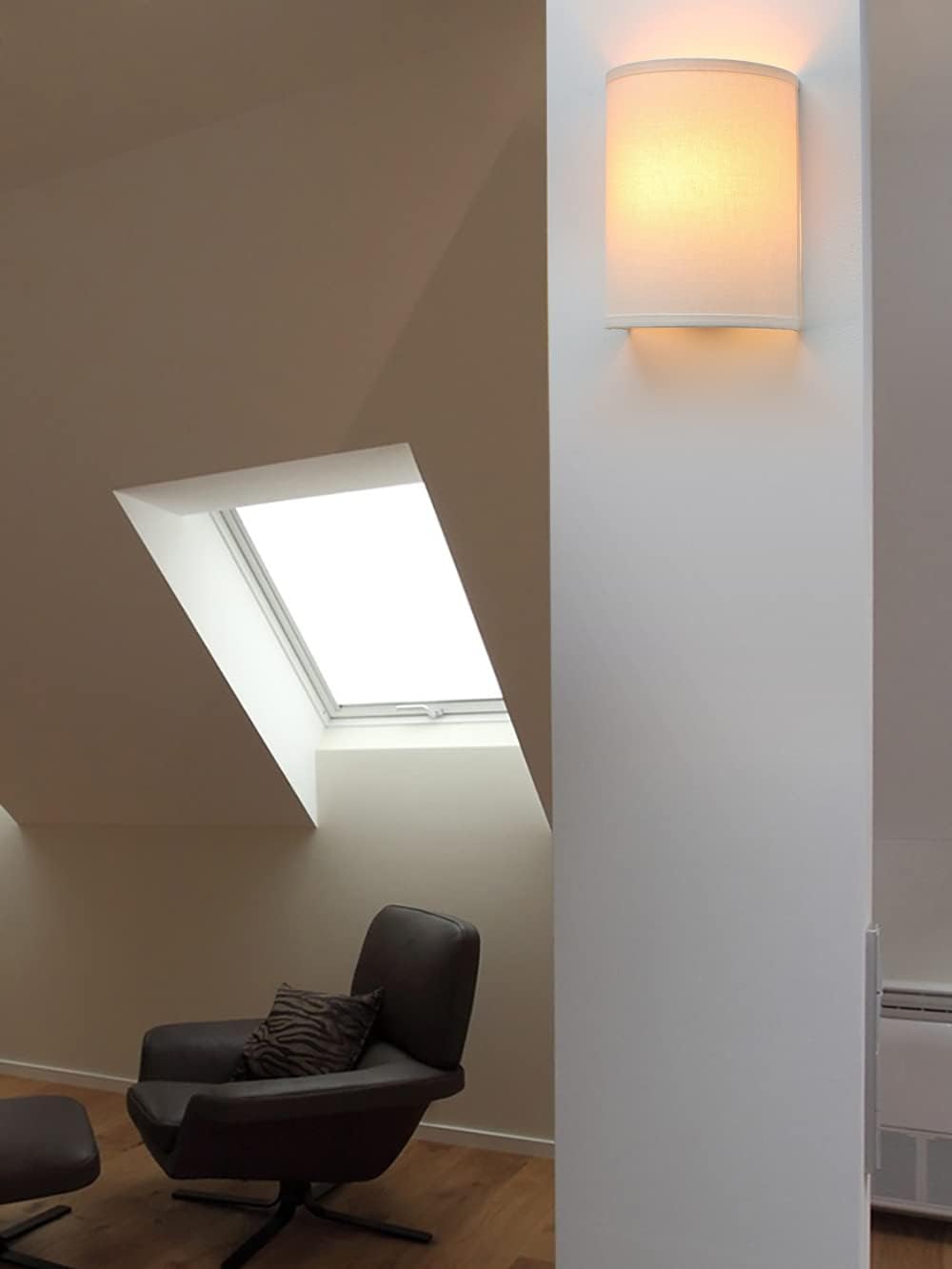White Fabric Decor Wall Sconce Lighting